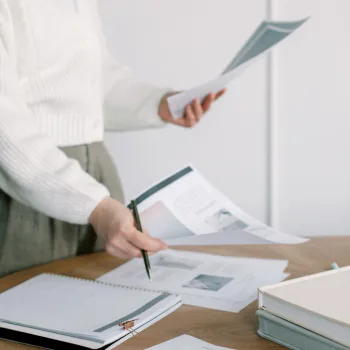 woman trying to create her ideal client avatar