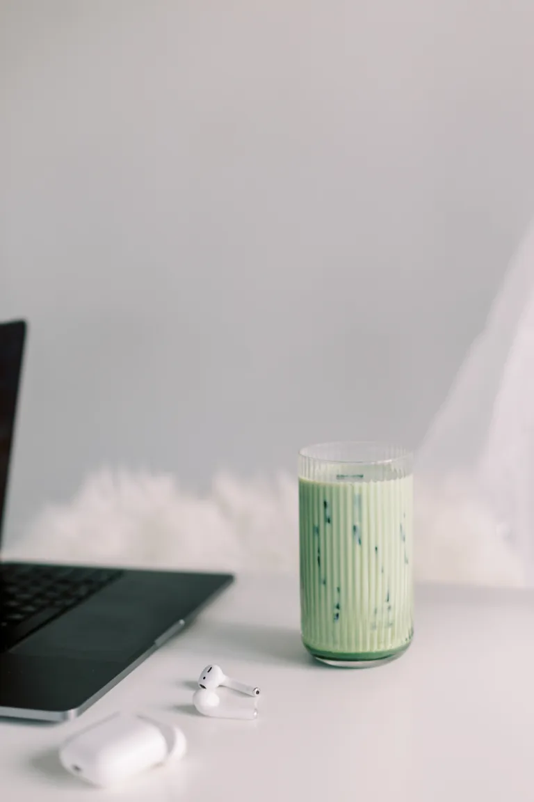 Turn Browsers into Buyers: Perfecting the Core Offer Section of Your Sales Page 