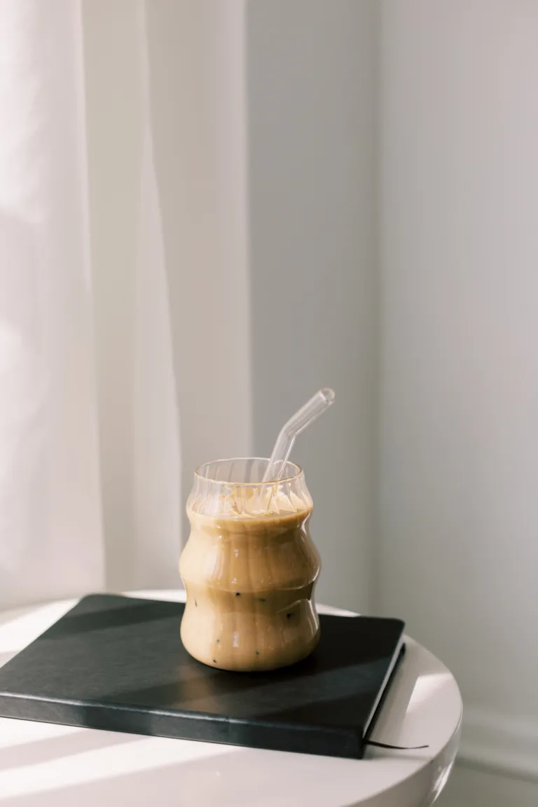 How to write magnetic headline copy for your sales pages